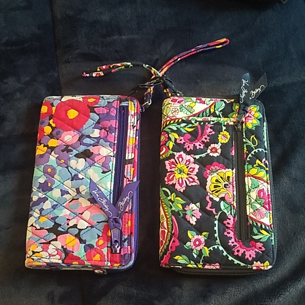Vera Bradley wristlet/clutch